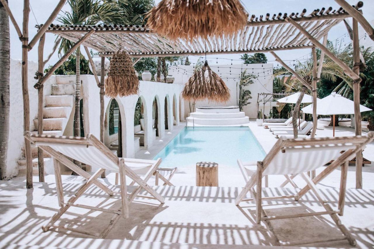 Hotel Sages Canggu Esterno foto