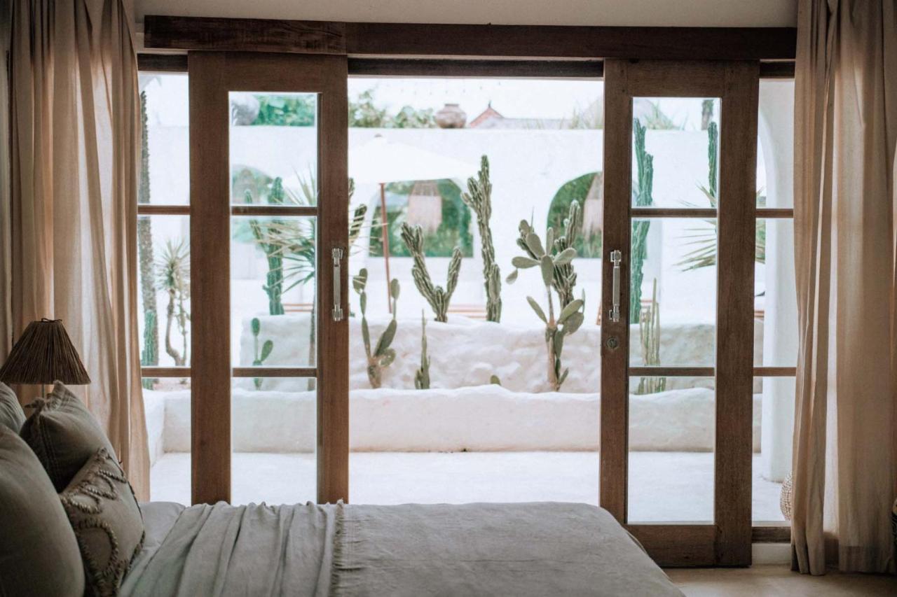 Hotel Sages Canggu Esterno foto