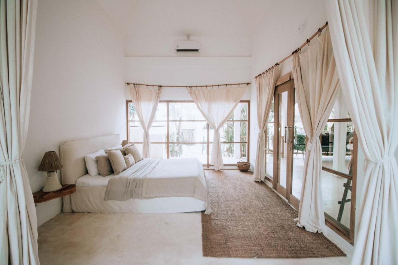 Hotel Sages Canggu Esterno foto