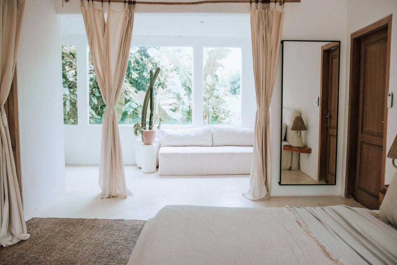 Hotel Sages Canggu Esterno foto